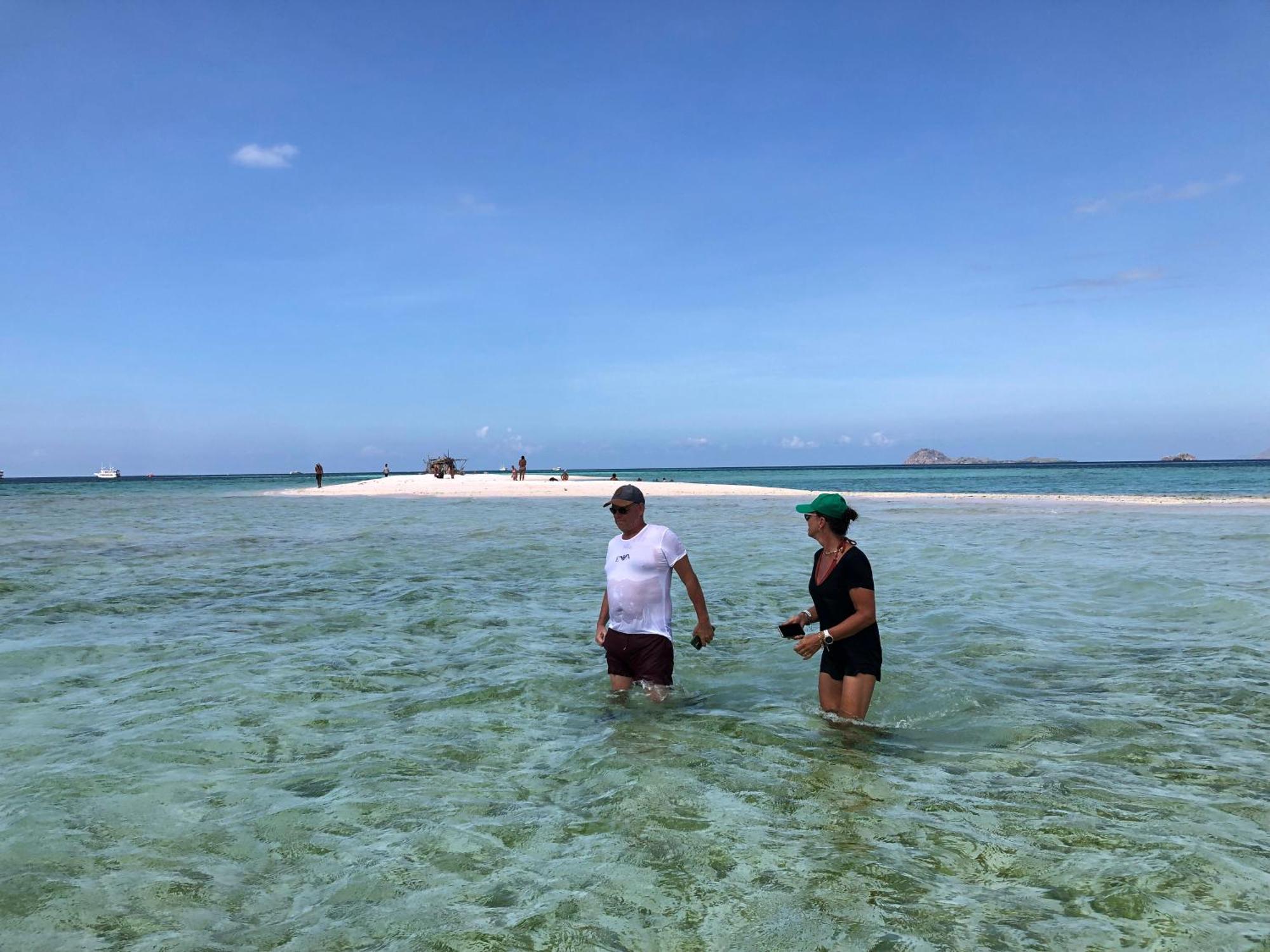 Dua Putri Komodo Homestay Dış mekan fotoğraf