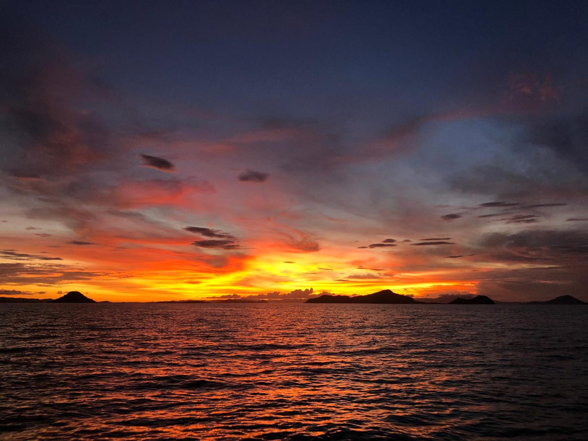 Dua Putri Komodo Homestay Dış mekan fotoğraf