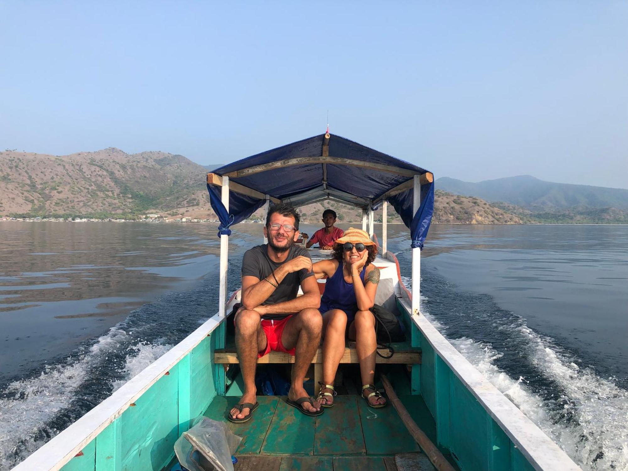 Dua Putri Komodo Homestay Dış mekan fotoğraf