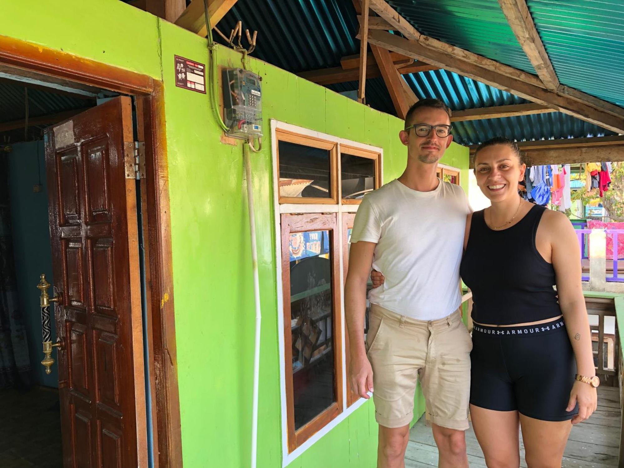 Dua Putri Komodo Homestay Dış mekan fotoğraf