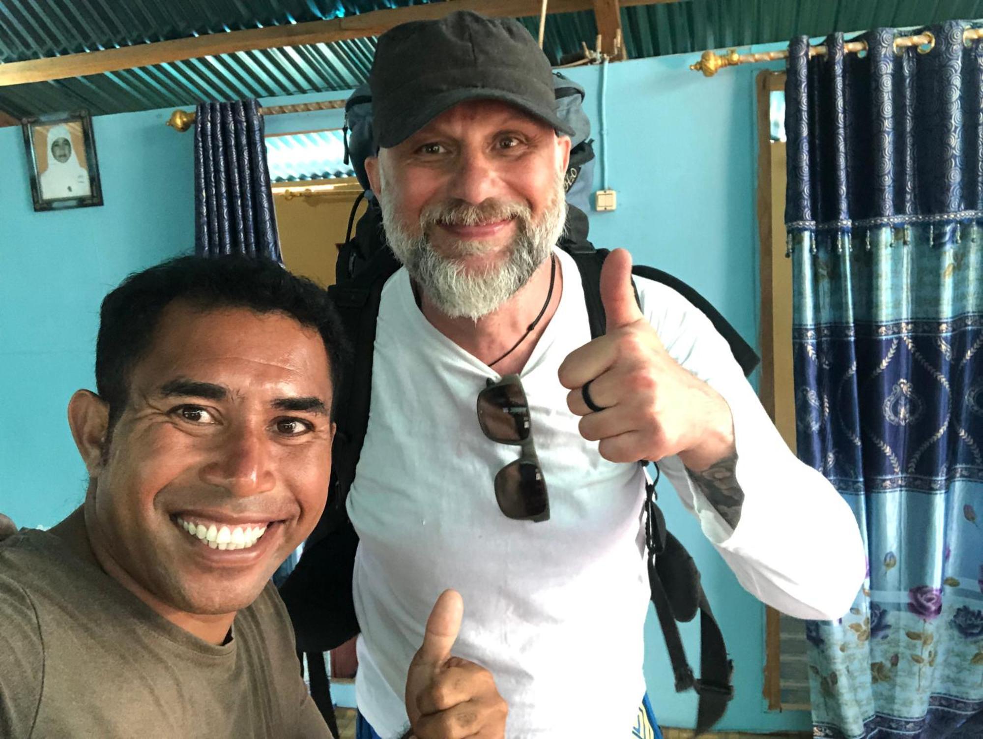 Dua Putri Komodo Homestay Dış mekan fotoğraf