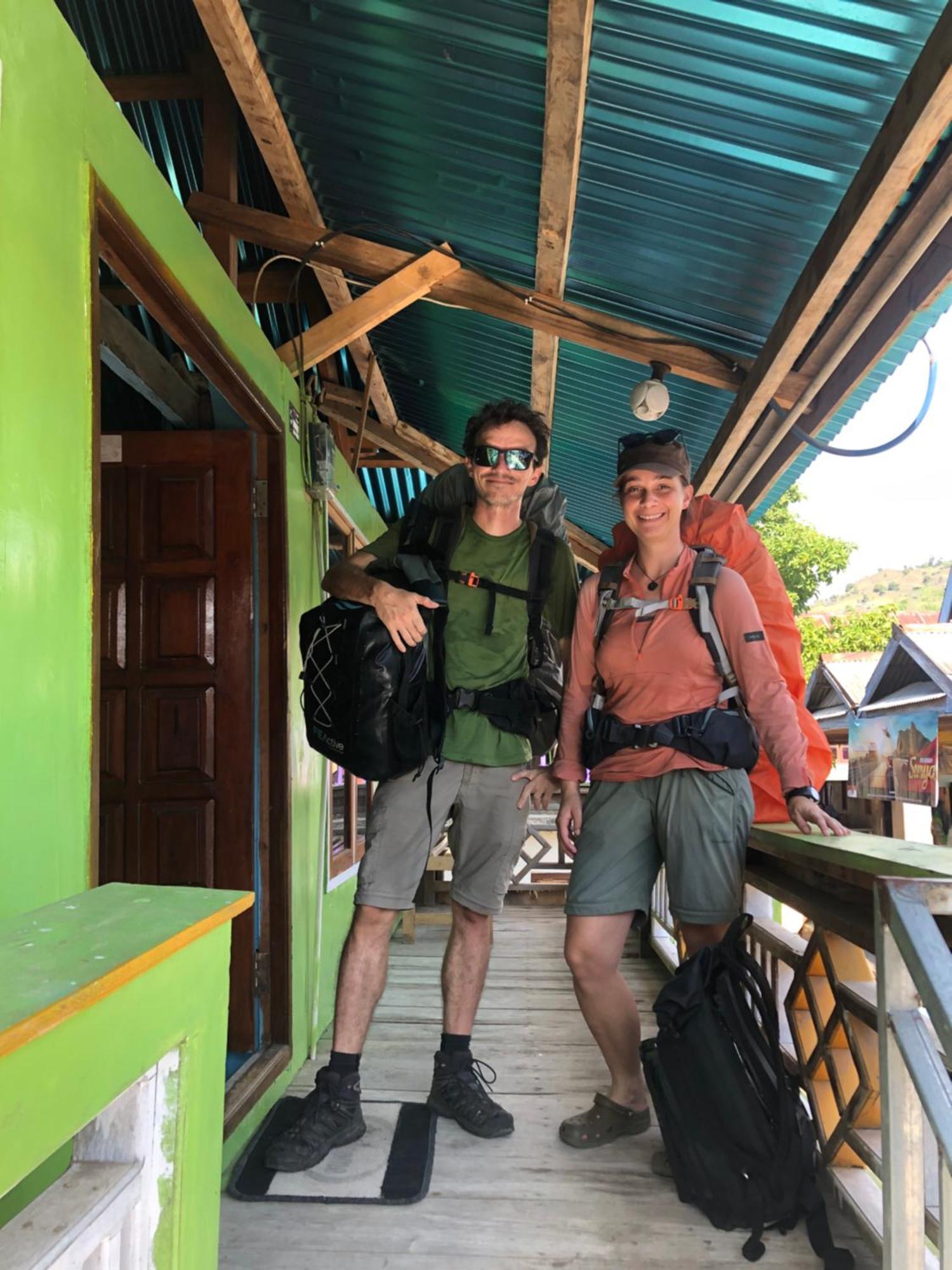 Dua Putri Komodo Homestay Dış mekan fotoğraf