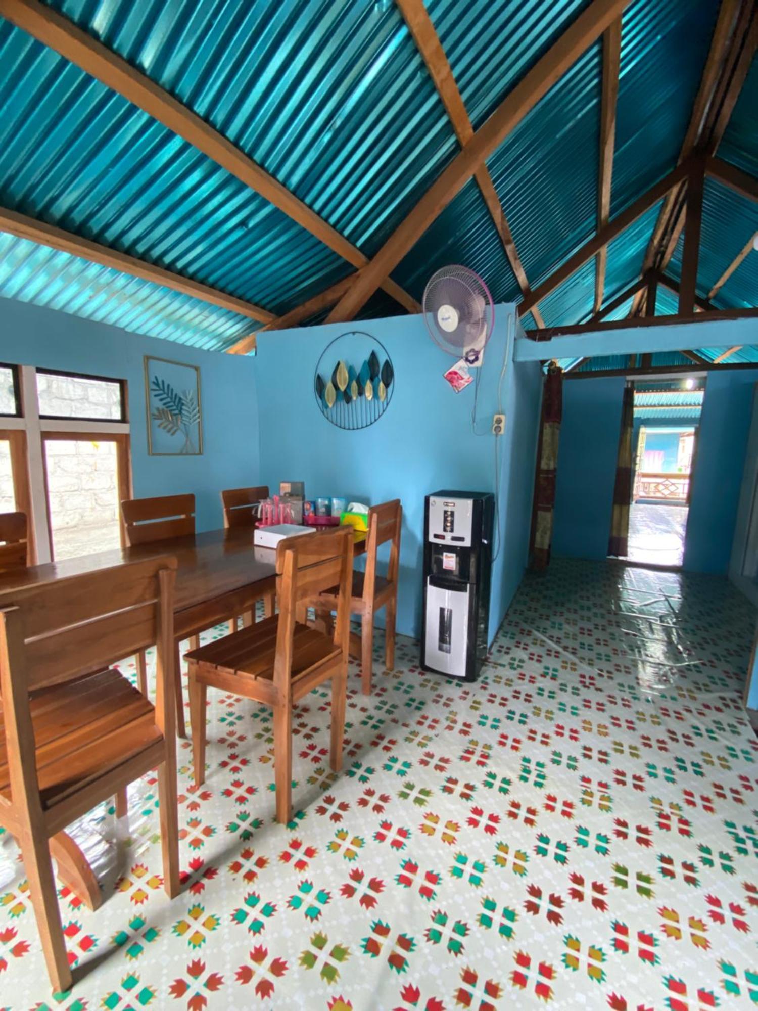 Dua Putri Komodo Homestay Dış mekan fotoğraf