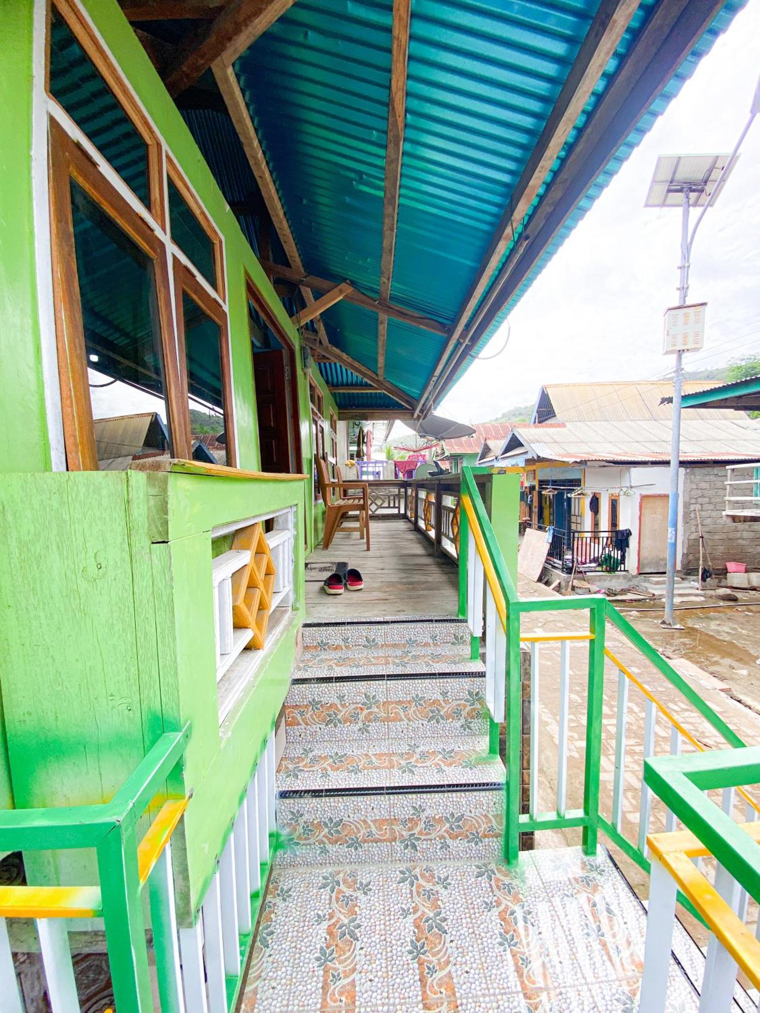 Dua Putri Komodo Homestay Dış mekan fotoğraf