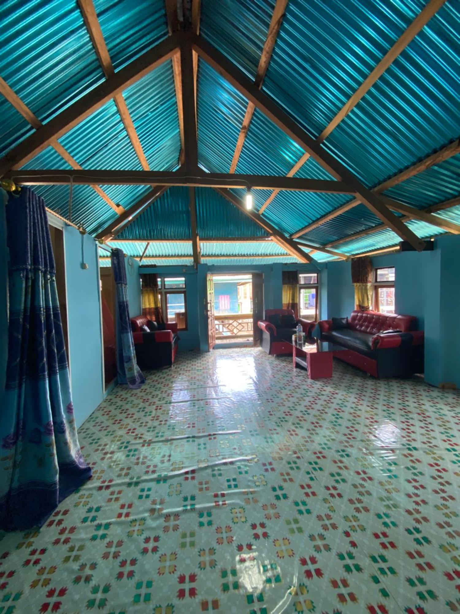 Dua Putri Komodo Homestay Dış mekan fotoğraf